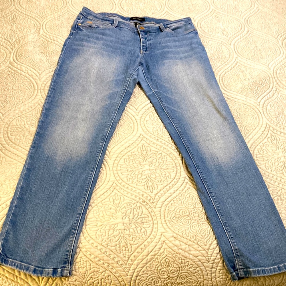 WHBM light denim ankle length jeans with embellishments in excellent condition